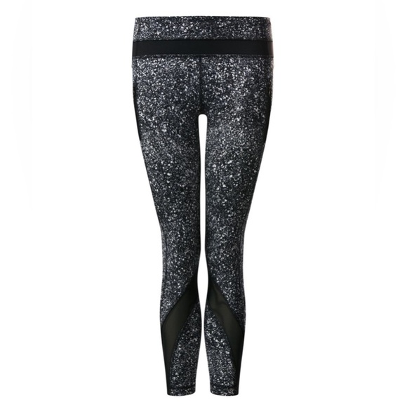 LULULEMON Inspire Tight II
Splatter White Black / Black - Picture 2 of 8